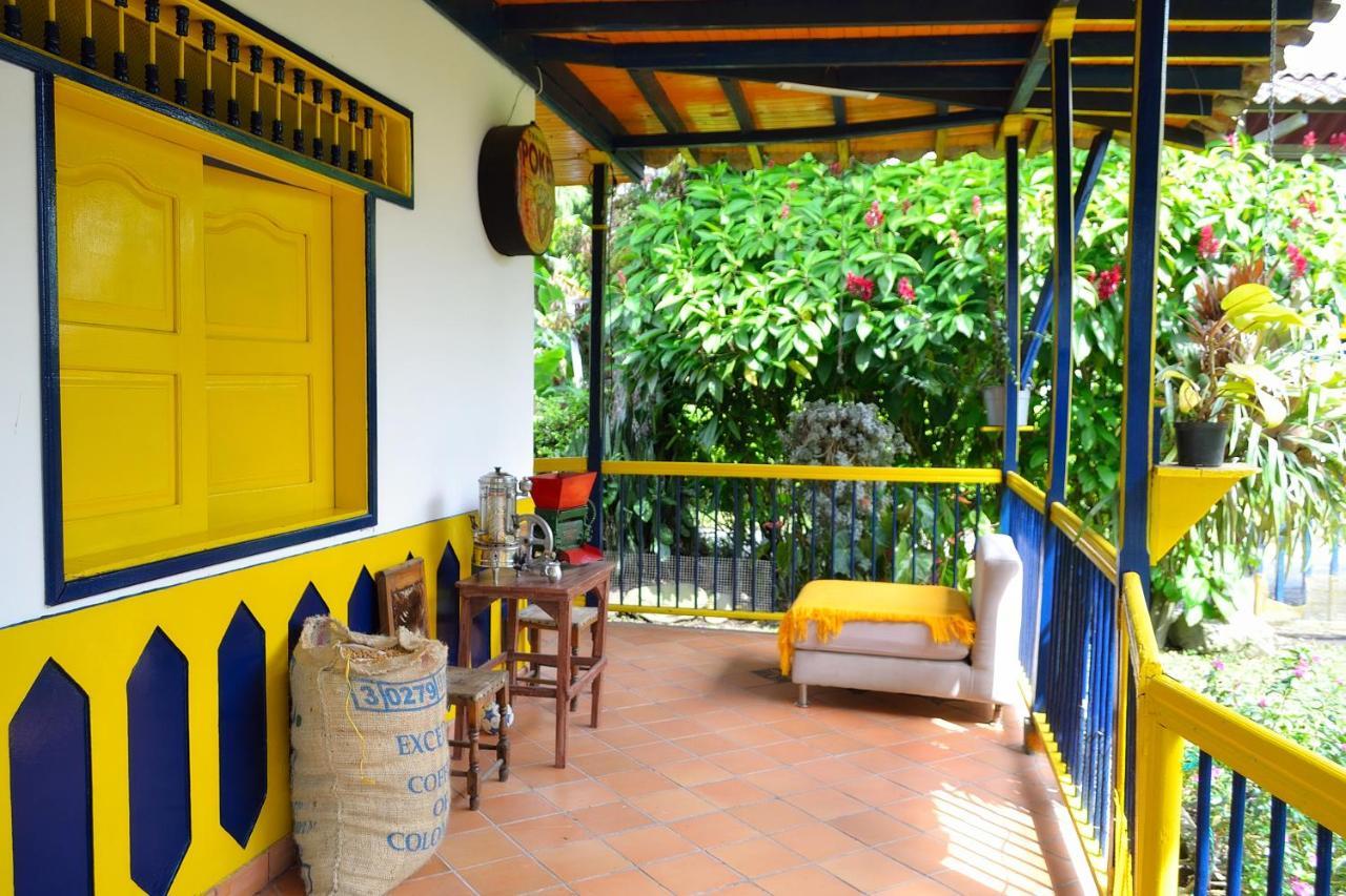 Casa Finca Villa Luz A 800 Mts Del Parque Del Cafe Montenegro Luaran gambar